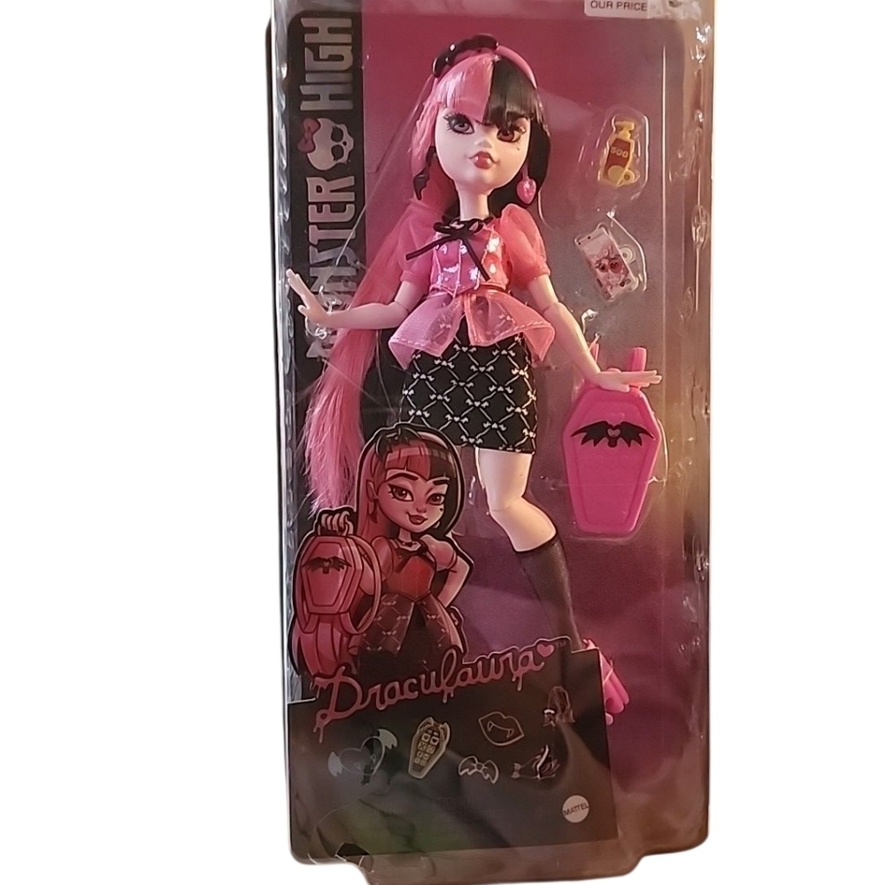 Monster High Day Out Doll Draculaura - Picture 3 of 5